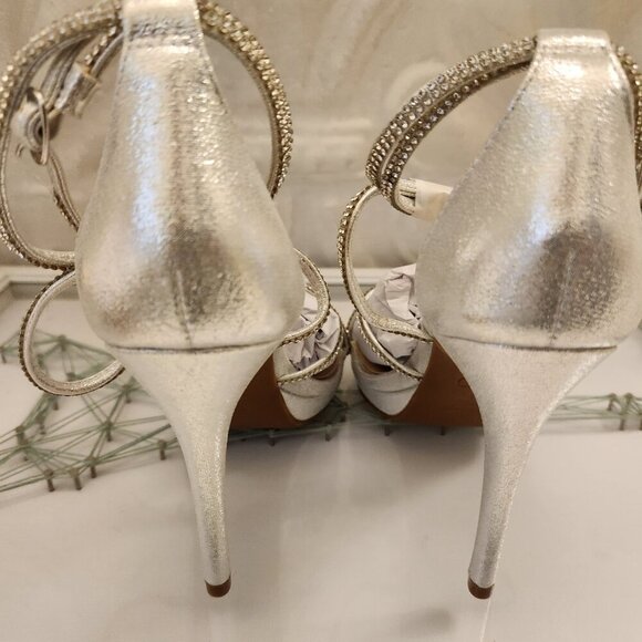 Jessica Simpson "Jaeya" Platinum Shimmer Heeled Platform Sandals. NIB. Size 6.5 - Picture 7 of 12